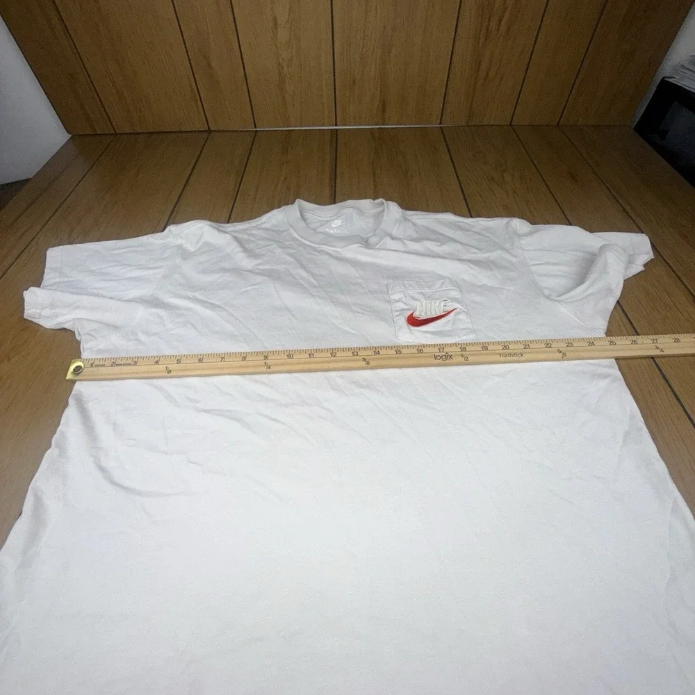 NIKE Trend Max 90 T‎ shirt Chest Pocket Logo Short Sleeve XL Beige